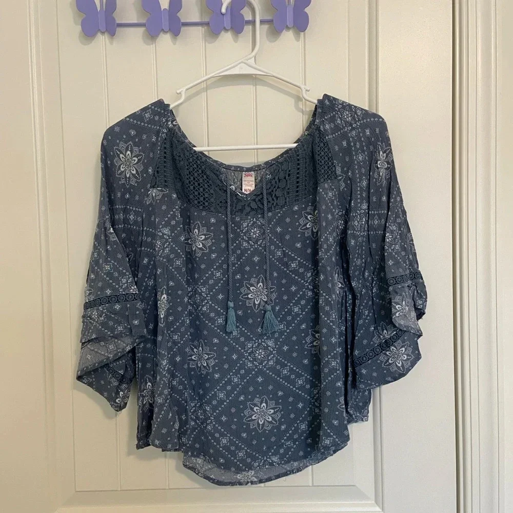 NWOT | Justice girl’s blue flare sleeve tassel patterned loose fit‎ top — 14/16